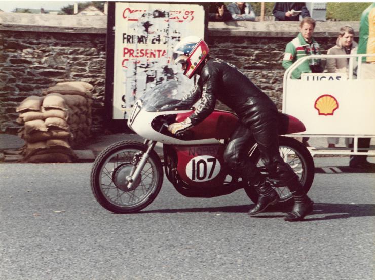 Bultaco 1st Classic Manx.jpg